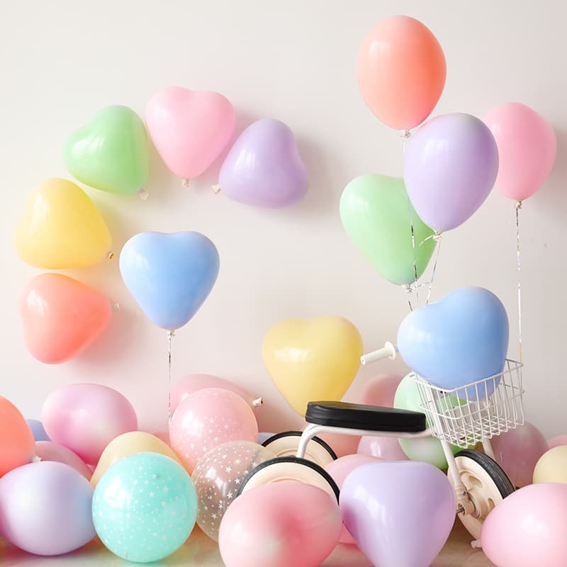 12 လက်မ Heart Latex Balloons