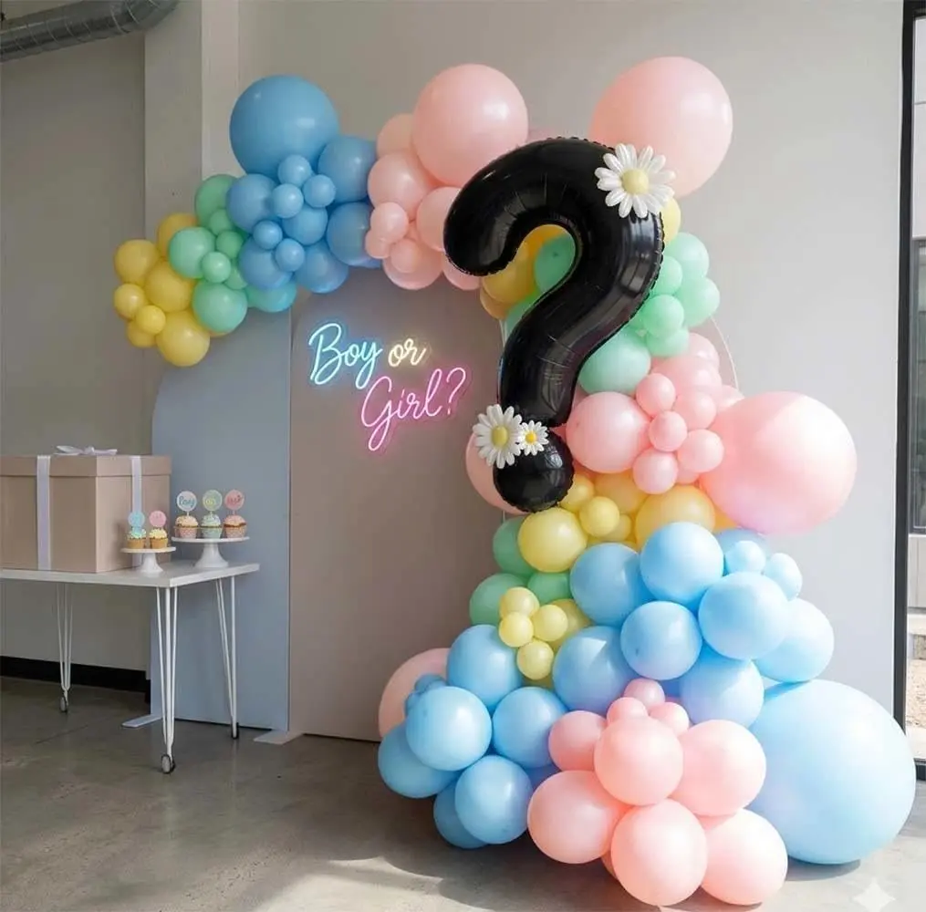Balloon ထုတ်လုပ်သူများသည် ပါတီပွဲများတွင် သတ္တုပြားနှင့် စေးပူဖောင်းများကို ပေါင်းစပ်နည်း