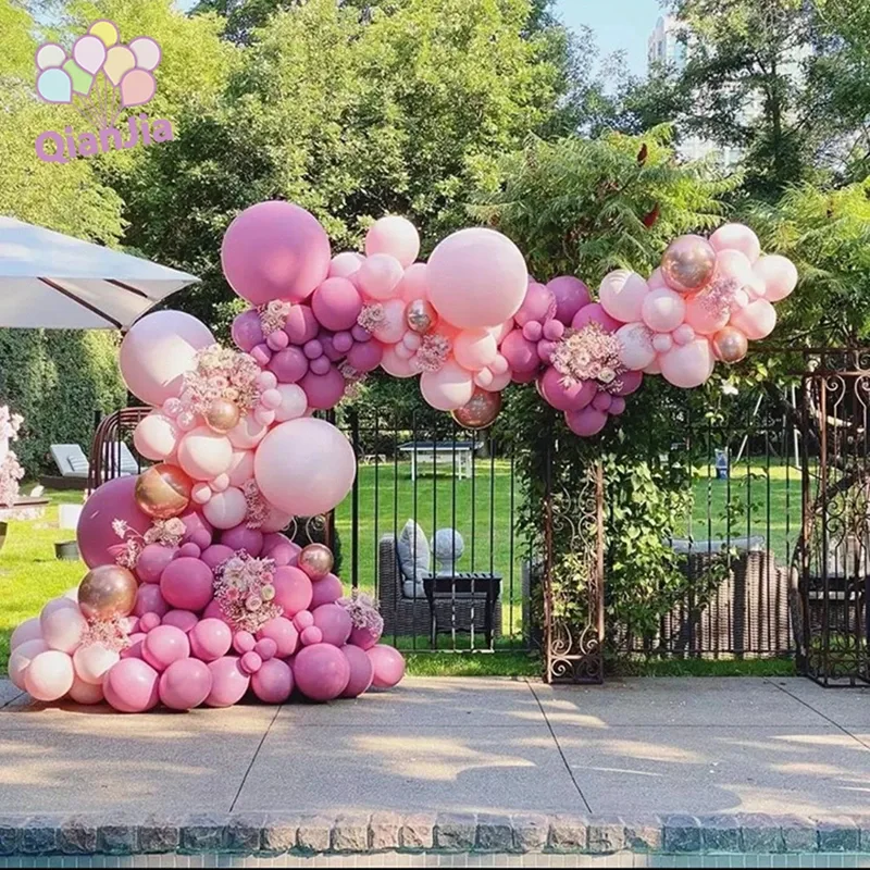 ရေကူးကန်ပါတီ Balloon Arch